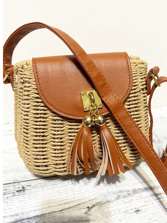 Straw Wicker Crossbody Summer Purse Tote - Picture 2 of 6